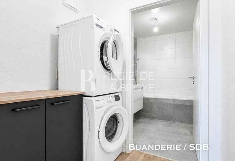 Grand 4.5 pièces rénové de 101 m² - 3 chambres et 2 salles d'eau - Montet (12)