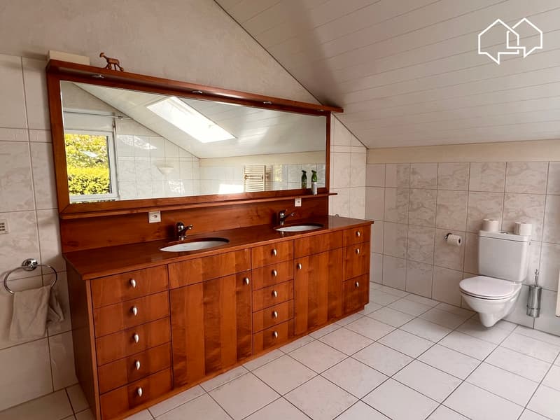 Villa individuelle de 6.5pces avec piscine dans un cadre idyillique (9)