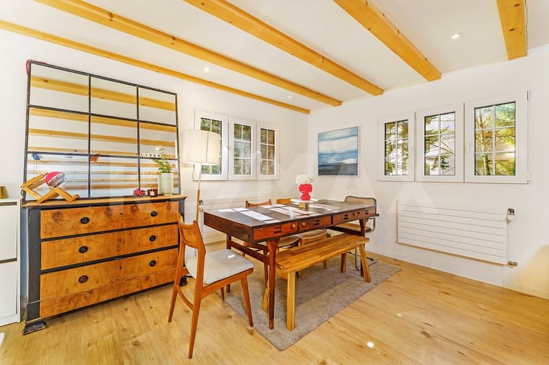 Investissez dans l'avenir : chalet rénové avec terrain et potentiel à Lausanne (8)