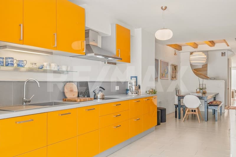 Au centre du village: appartement de 207 m² habitables, 5,5 pièces (7)