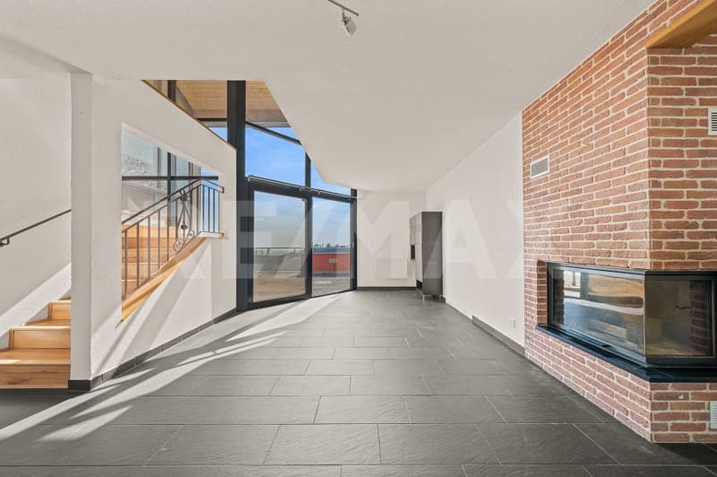 Pour les amoureux de rénovation : maison familiale avec vue lac (11)