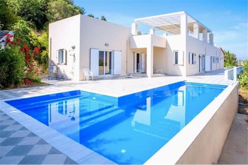 Havre de paix en Crète, Villa avec piscine au milieu des oliviers (2)