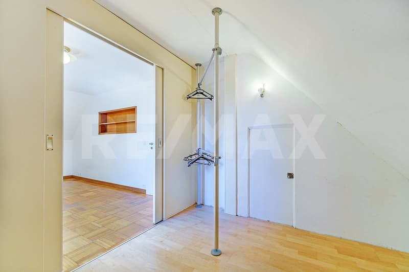 Lumineux appartement de 2,5 pièces avec balcon et vue sur le lac (8)