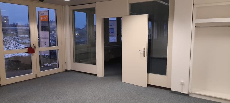 Bureaux de 280 m2 à louer, à Fribourg (6)