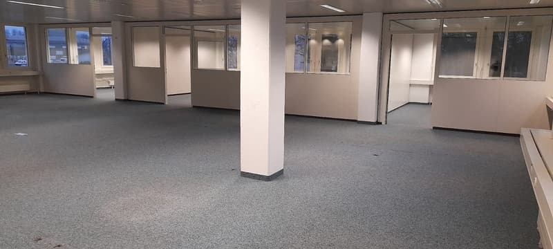 Bureaux de 280 m2 à louer, à Fribourg (4)