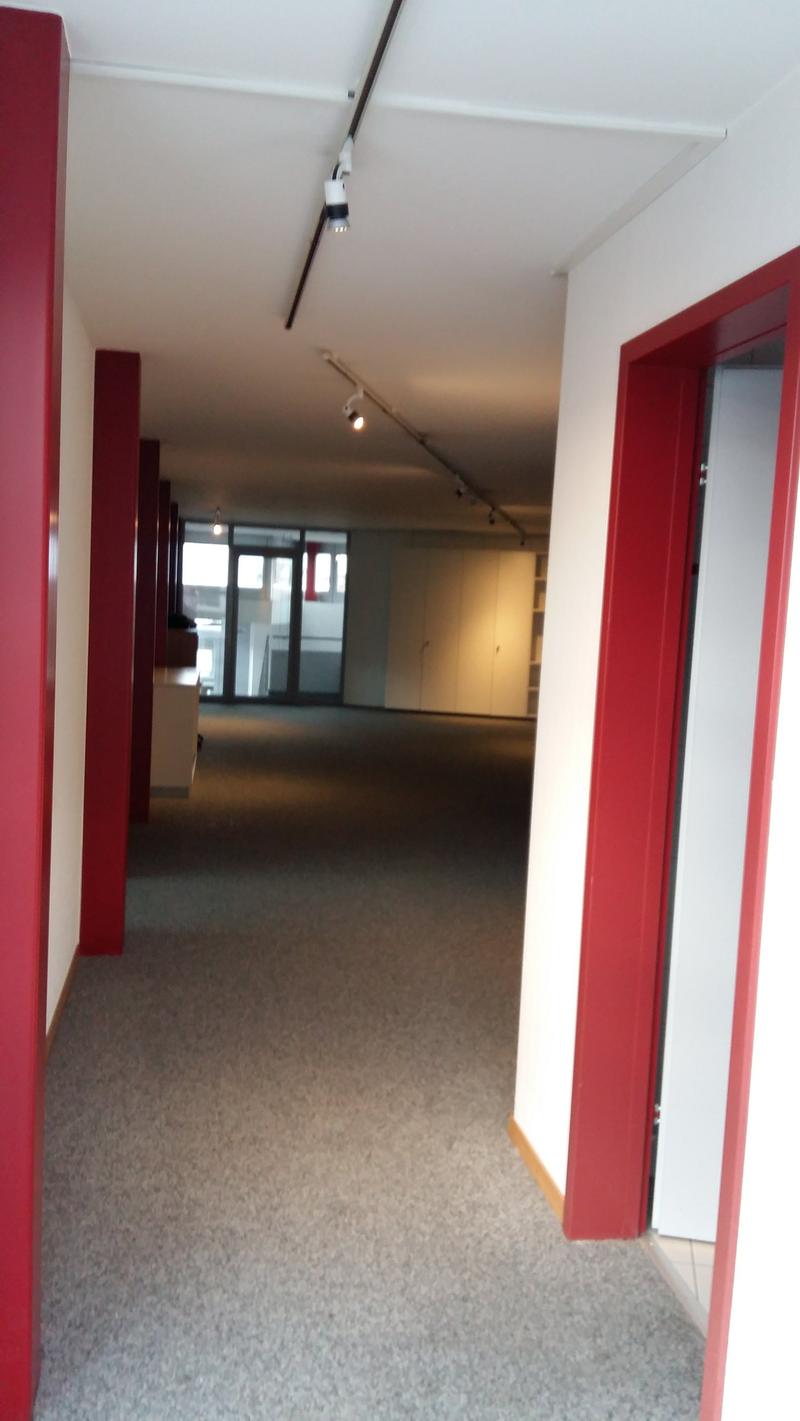 Bureaux de 124 à 637 m2 à Granges-Paccot/Fribourg - loyer dès CHF 200.-/m2/annuel (5)