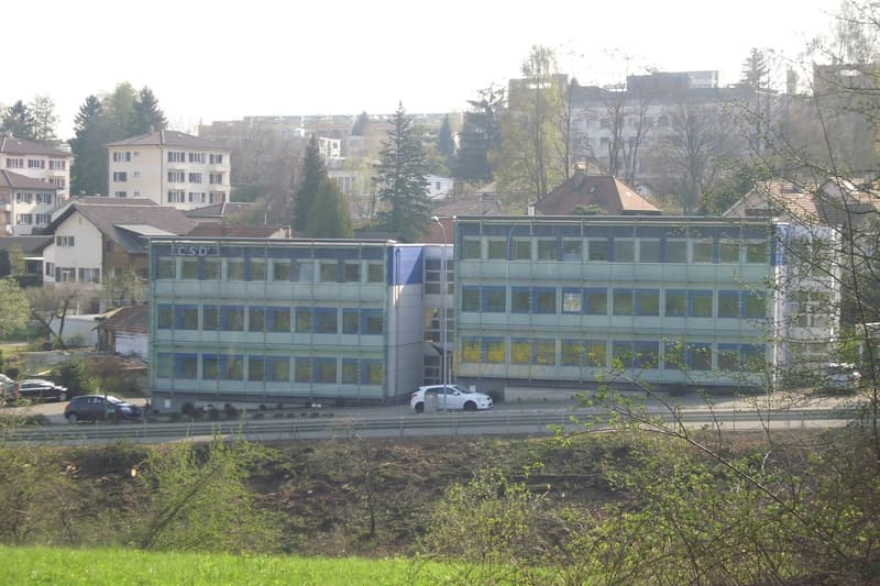 Bureaux de 124 à 637 m2 à Granges-Paccot/Fribourg - loyer dès CHF 200.-/m2/annuel (2)