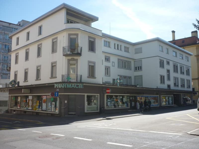 01089 - Local - Serre 63 - La Chaux-de-Fonds (10)