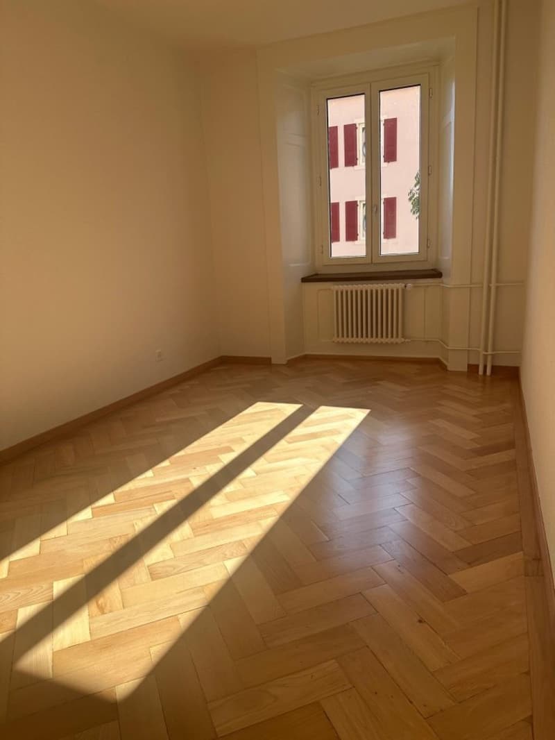 05785 - Appartement entièrement rénové - Combe-Grieurin 31 - La Chaux-de-Fonds (2)
