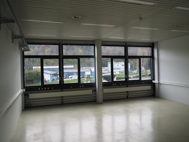 Surface administrative de 58m2 au 2e étage (1)