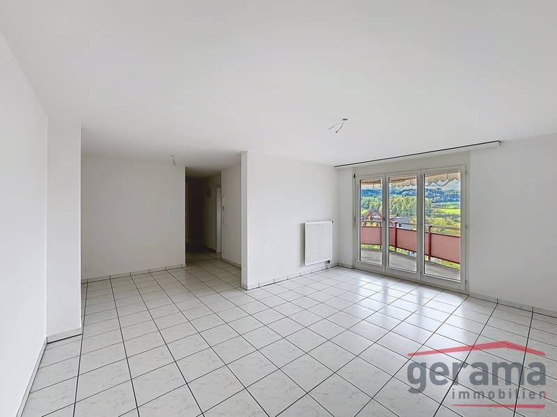 Charmante 3.5 Zimmerwohnung im 1.OG (2)