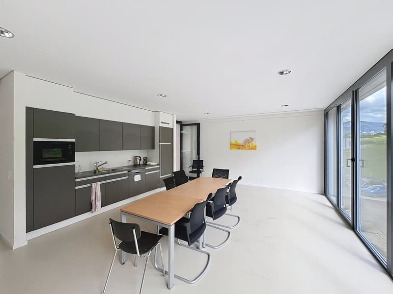 À LOUER - Bureaux de 200m2 à Rossens (6)