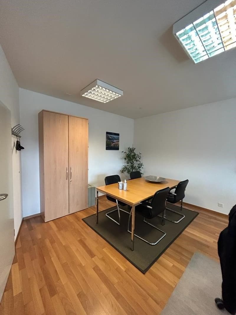 Bureau d'env. 37 m2 en centre ville de Fribourg (2)