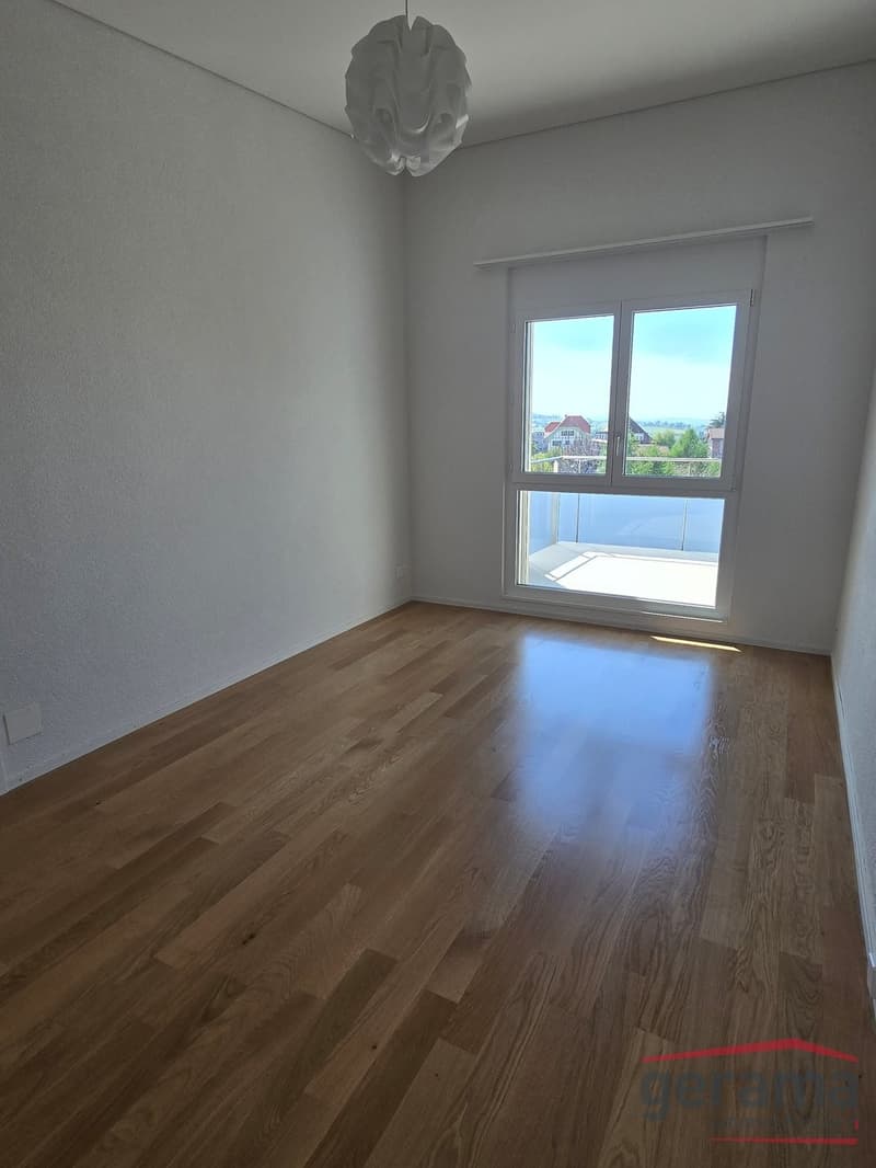 Helle 3.5 Zimmerwohnung in Giffers ! (3)