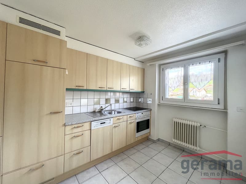 Charmante 3.5 Zimmerwohnung in Oberschrot (2)