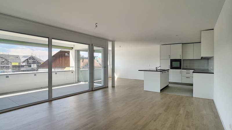 Moderne 4.5 Zimmerwohnung in Heitenried (2)