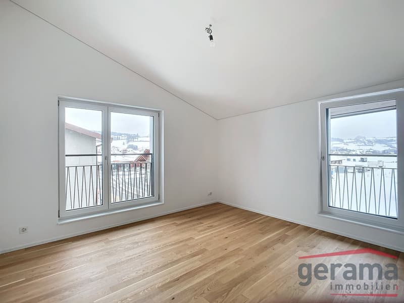 Moderne 3.5 Zimmerwohnung in Plaffeien (3)