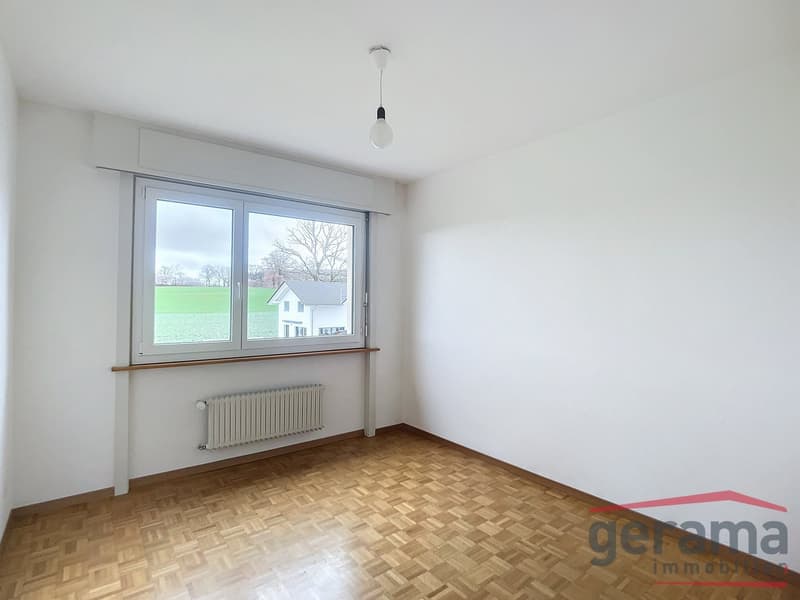 Charmante 3.5 Zimmerwohnung in Tentlingen (3)