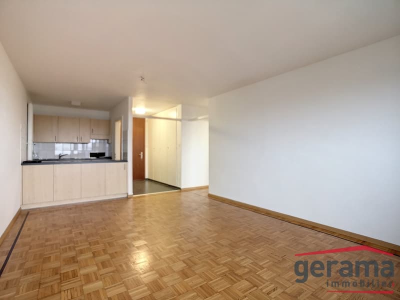Appartement avec vue 2,5 pièces au 10ème étage (2)