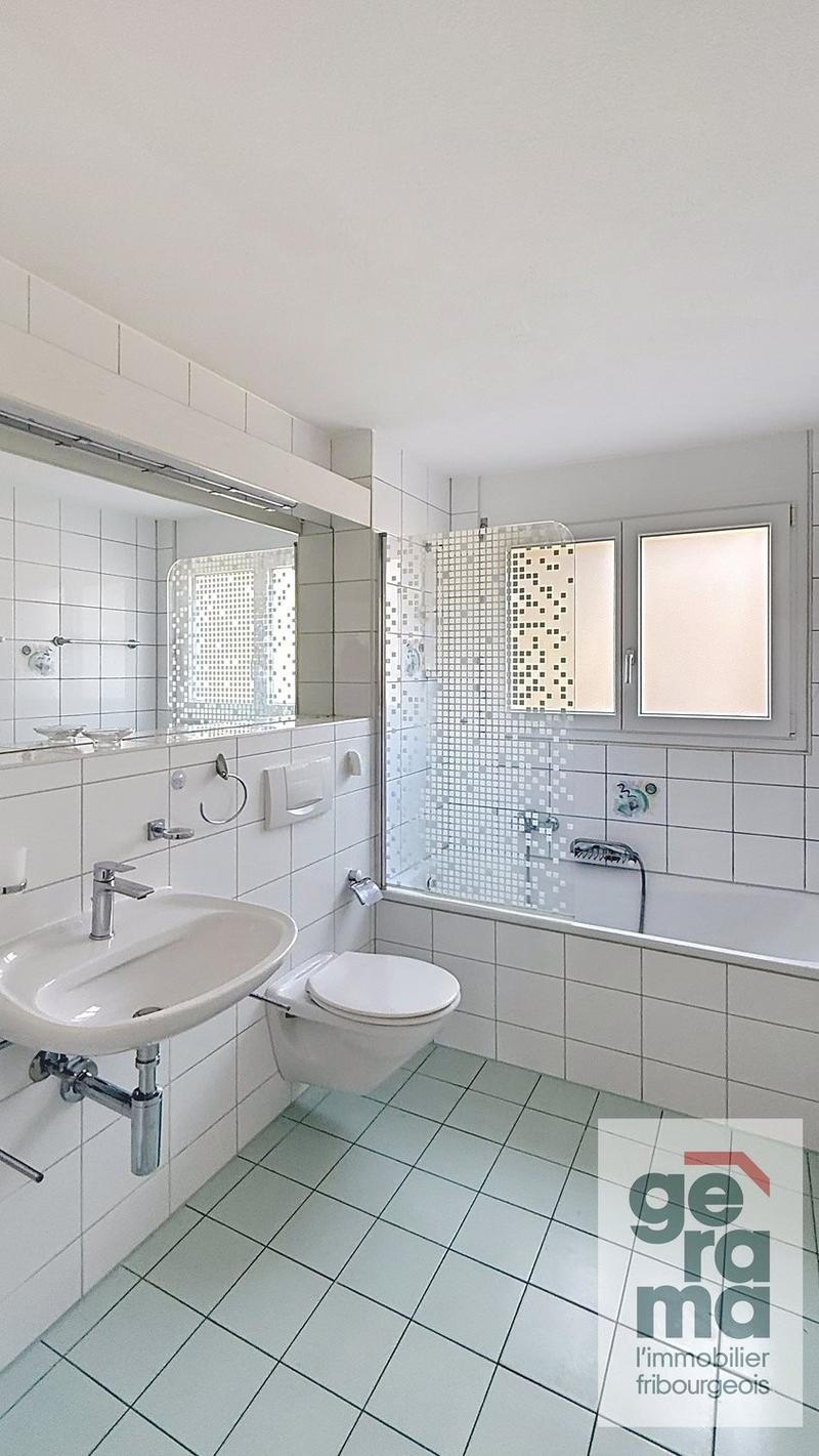 Schöne 4.5 Zimmerwohnung in Schmitten (6)