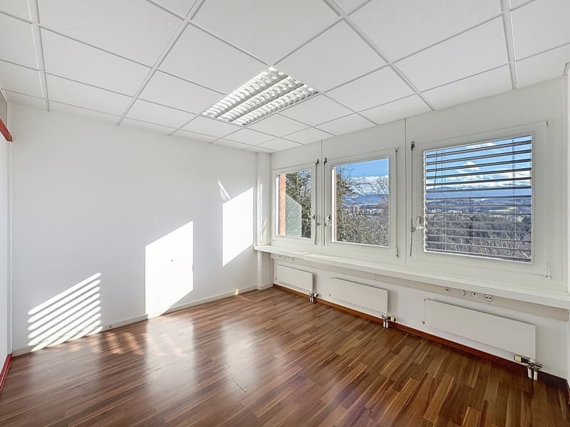 Surface commerciale de 145 m2 à Villars-sur-Glâne (2)