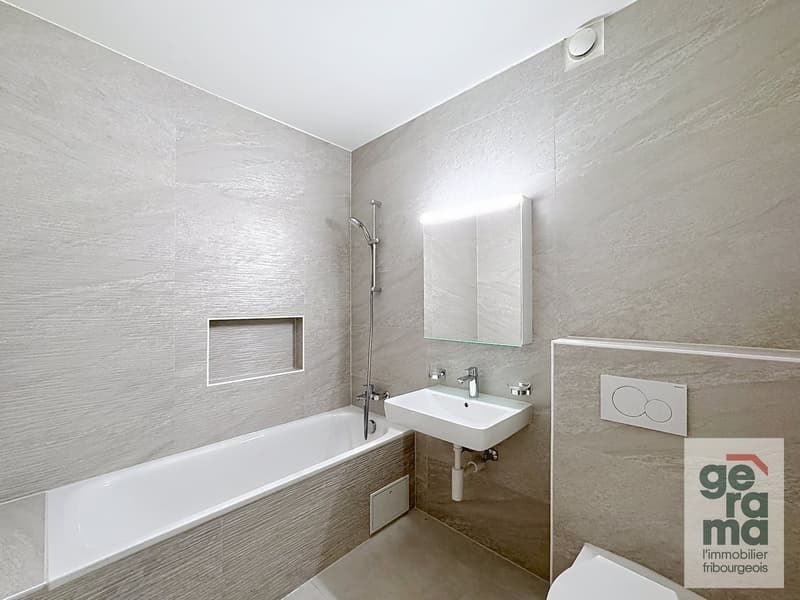 Spacieux appartement de 2,5 pièces 104 m² (4)
