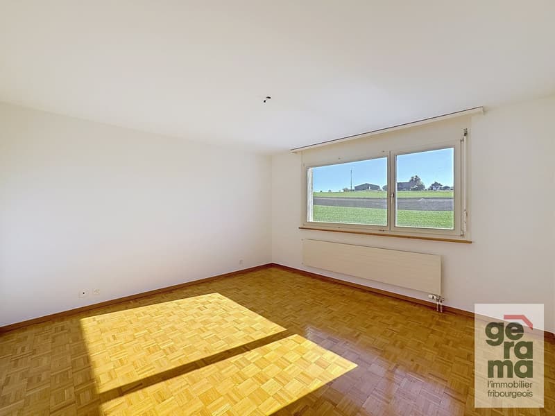 Appartement spacieux de 4,5 pièces de 113m2 (3)