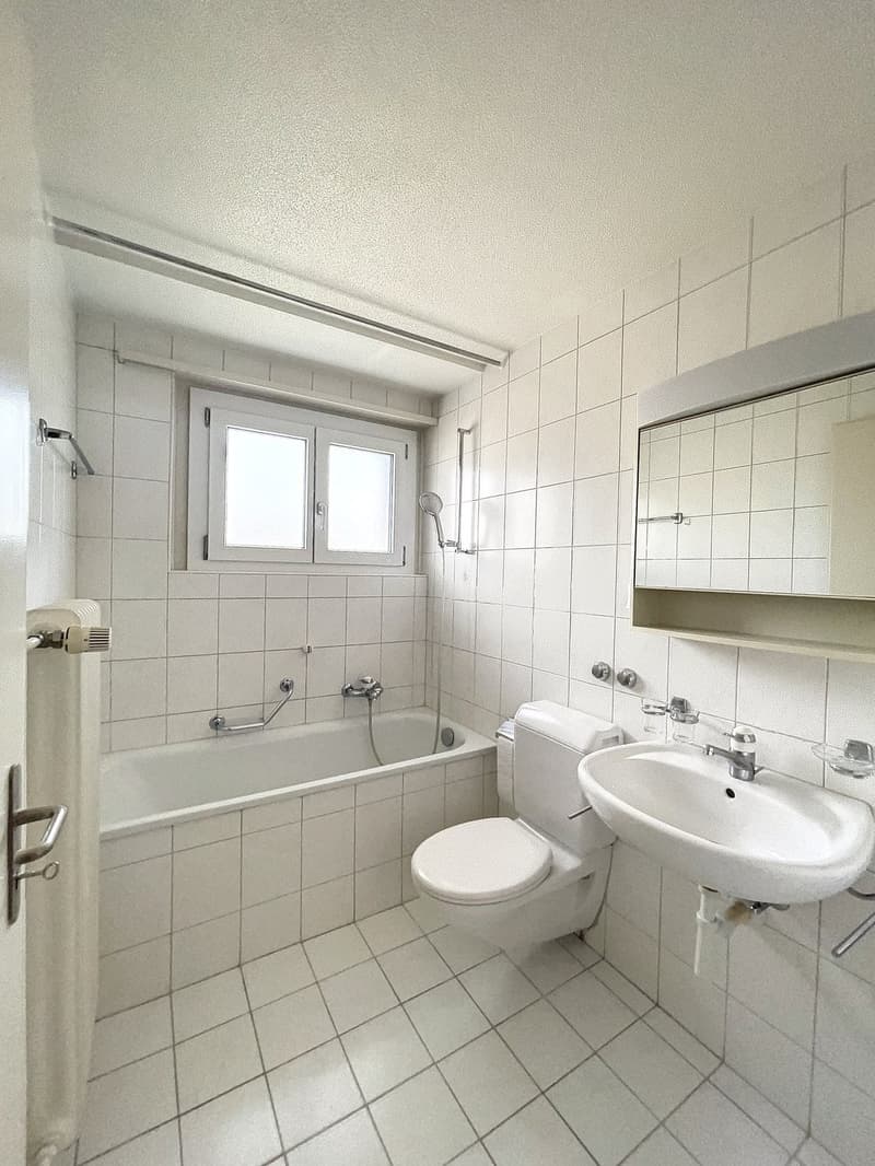 Charmante 3.5 Zimmerwohnung in Oberschrot (6)