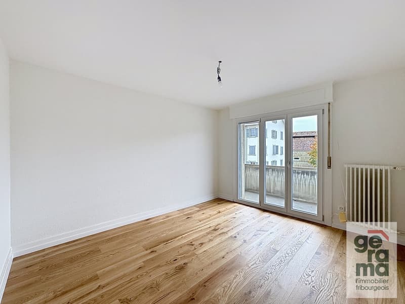 2.5 pièces au 3ème entièrement rénové à Fribourg (4)