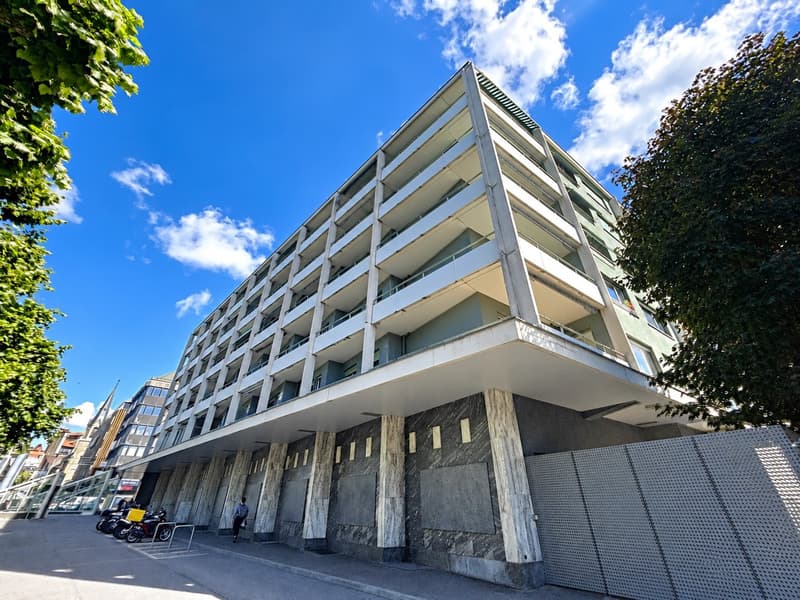 Spacieuse surface administrative de 232 m2 (1)