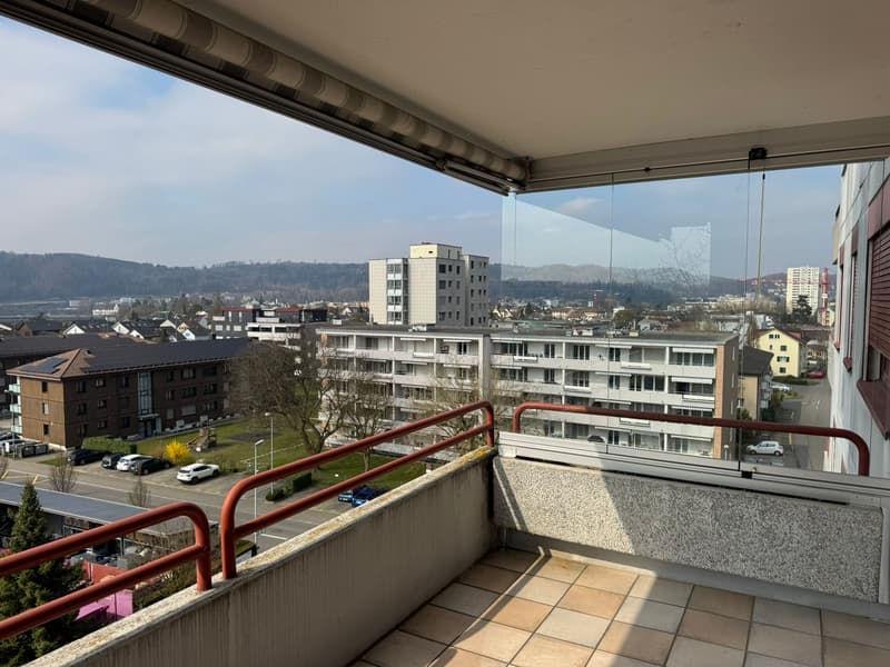 Zentrale 4.5-Zimmerwohnung in Wettingen mit viel Licht und Aussicht (1)