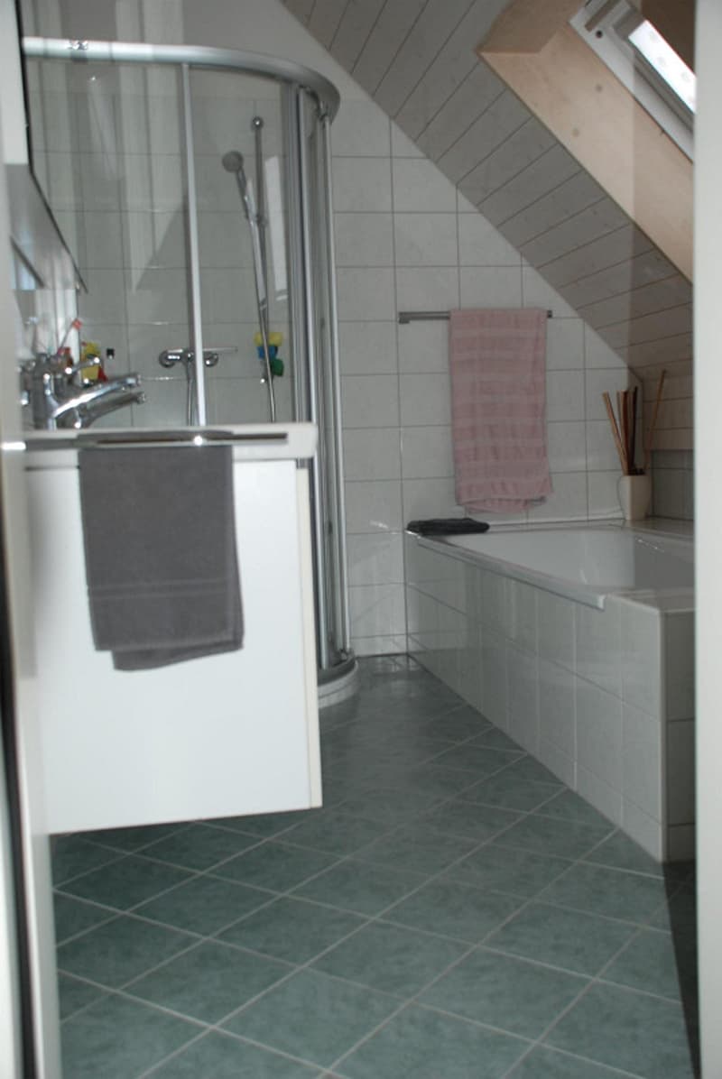 Stilvolle 4.0-Zimmer-Maisonette mit Galerie & Balkon (7)