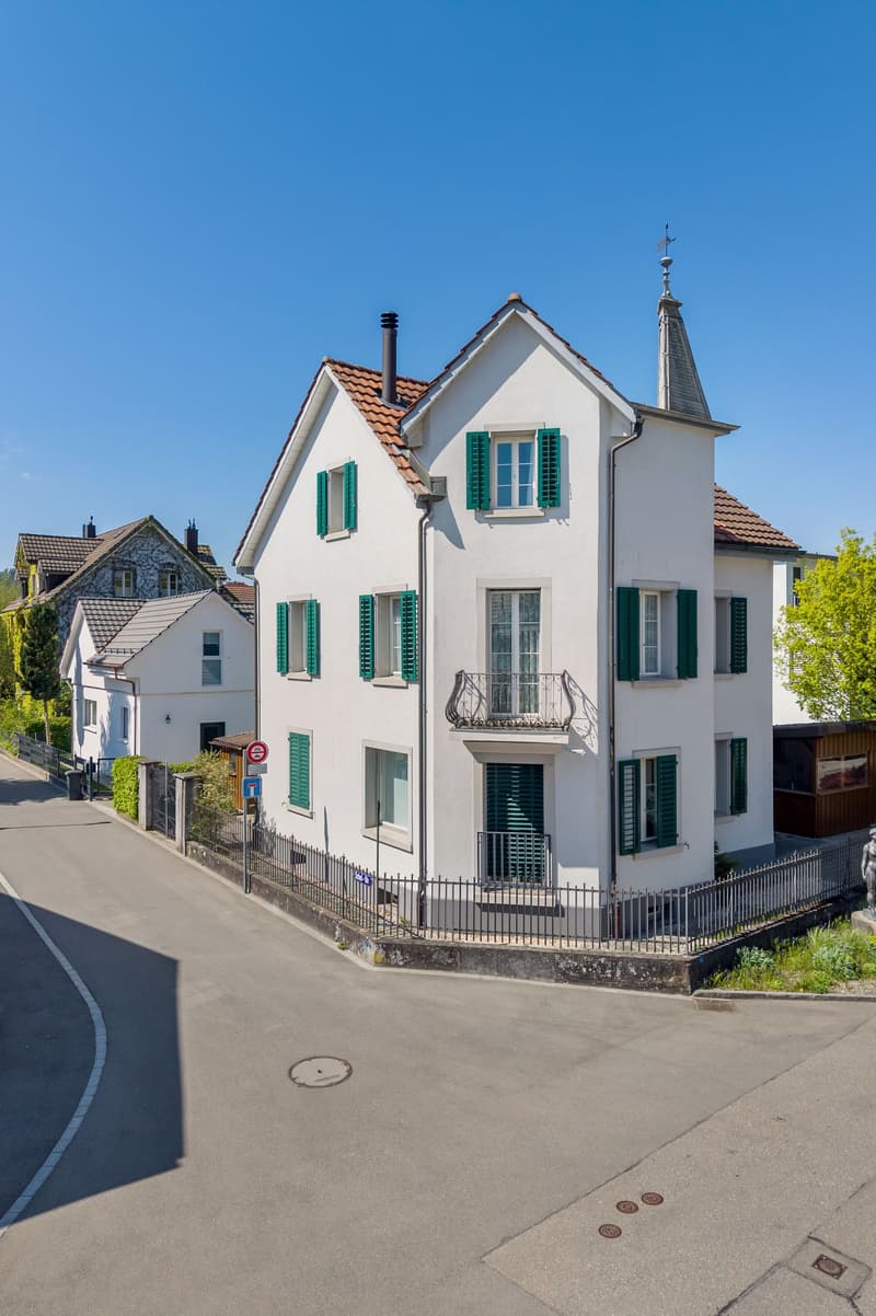 Charmantes Zweifamilienhaus in ruhiger Wohnlage (2)