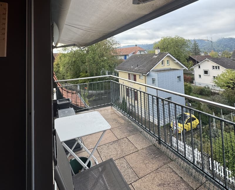 Charmante 3-Zimmer-Dachgeschosswohnung an der Bahnhofstrasse in Wettingen (7)