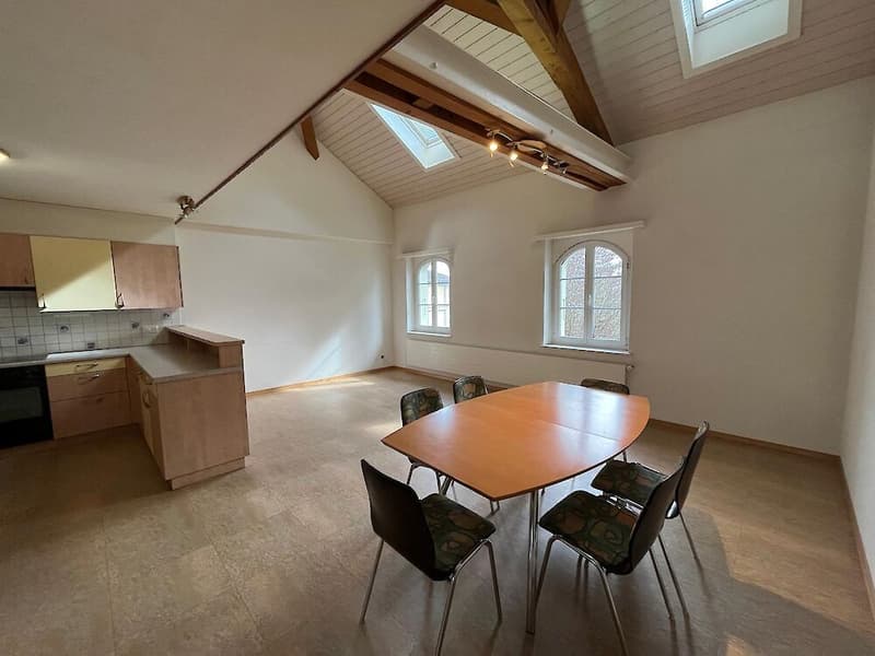 Grosse 5.5-Zimmerwohnung in Montet (5)