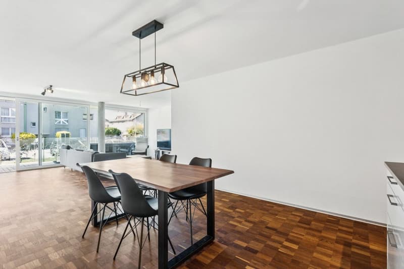 Appartamento loft moderno di 4,5 locali nel cuore del distretto di Sense (6)
