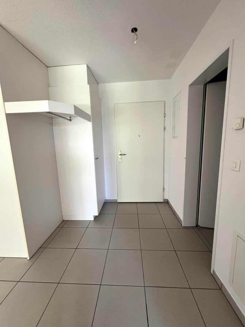 Helle 2.5-Zimmer-Sitzplatzwohnung an zentraler Lage (6)