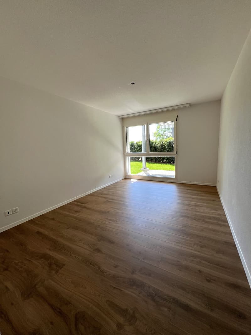 Helle 2.5-Zimmer-Sitzplatzwohnung an zentraler Lage (4)