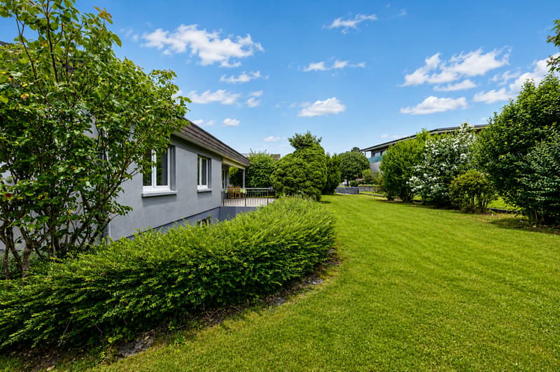 Umfassend saniertes Einfamilienhaus mit Gartenidylle und Seenähe (3)