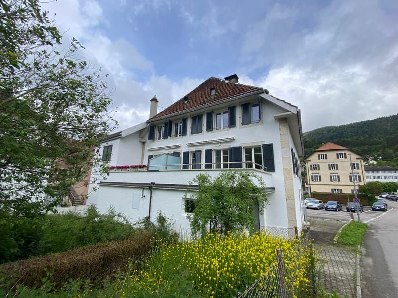 Maison locative de 5 appartements avec jardin et garages (9)