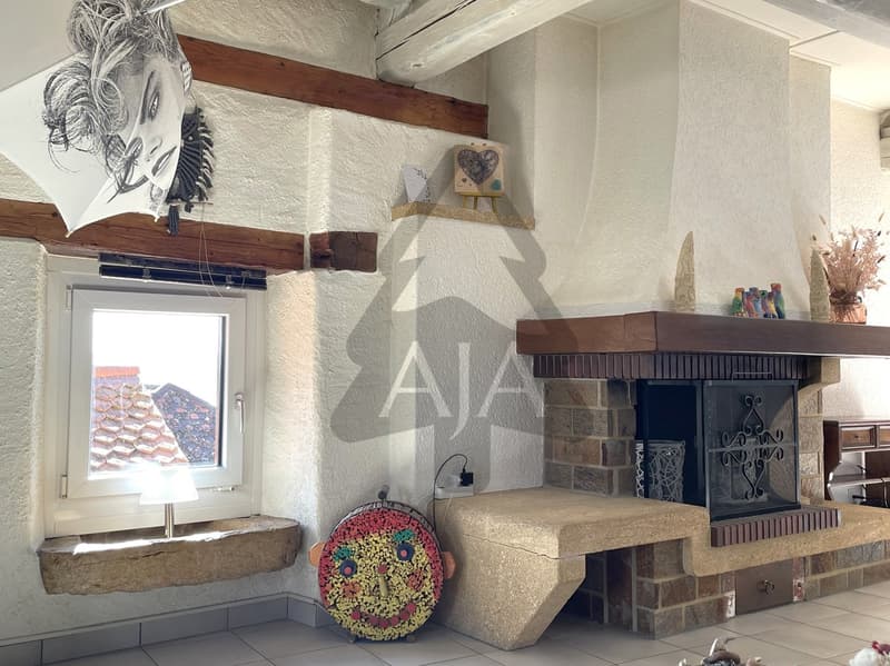 St-Aubin-Sauges, spacieux appartement de 4,5 pièces (121 m2) avec jardin privatif (53 m2), garage (5)