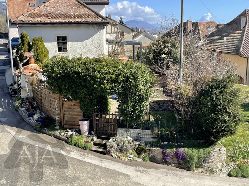 St-Aubin-Sauges, spacieux appartement de 4,5 pièces (121 m2) avec jardin privatif (53 m2), garage (7)