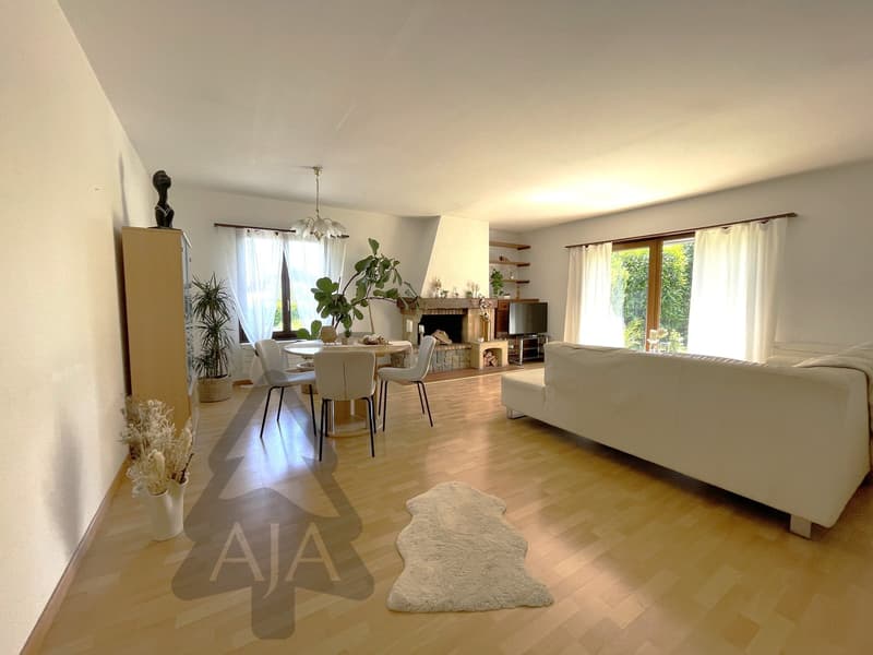 Marin-Epagnier (Latena, à deux pas du Lac), très belle villa ind. de 5,5 p. avec jardin (5)