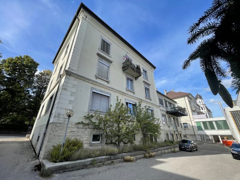 La Chaux-de-Fonds, spacieux appartement de 3,5 pièces (105 m2) avec place de parc extérieure (11)