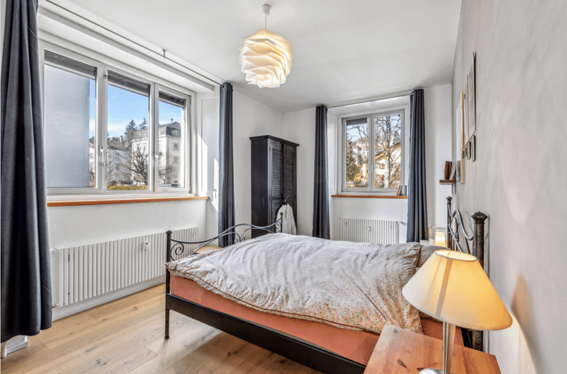 La Chaux-de-Fonds, spacieux appartement de 3,5 pièces (105 m2) avec place de parc extérieure (2)