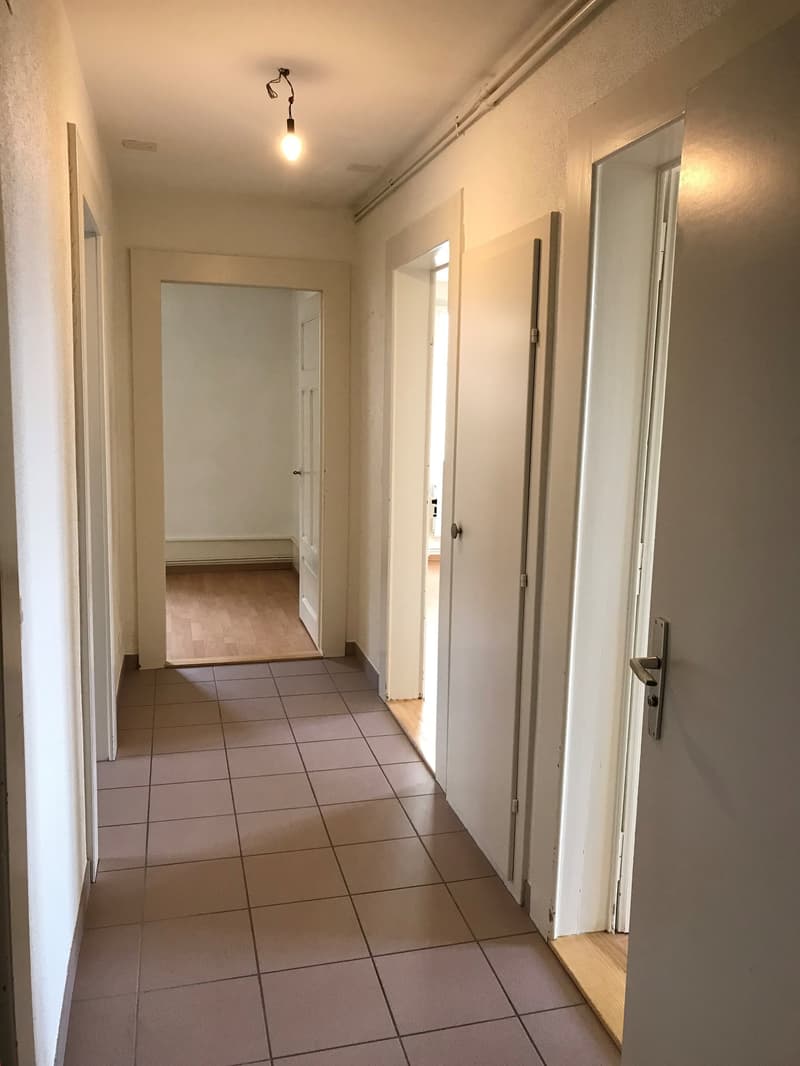 Appartement de 3 pièces avec balcon à Fontainemelon (3)