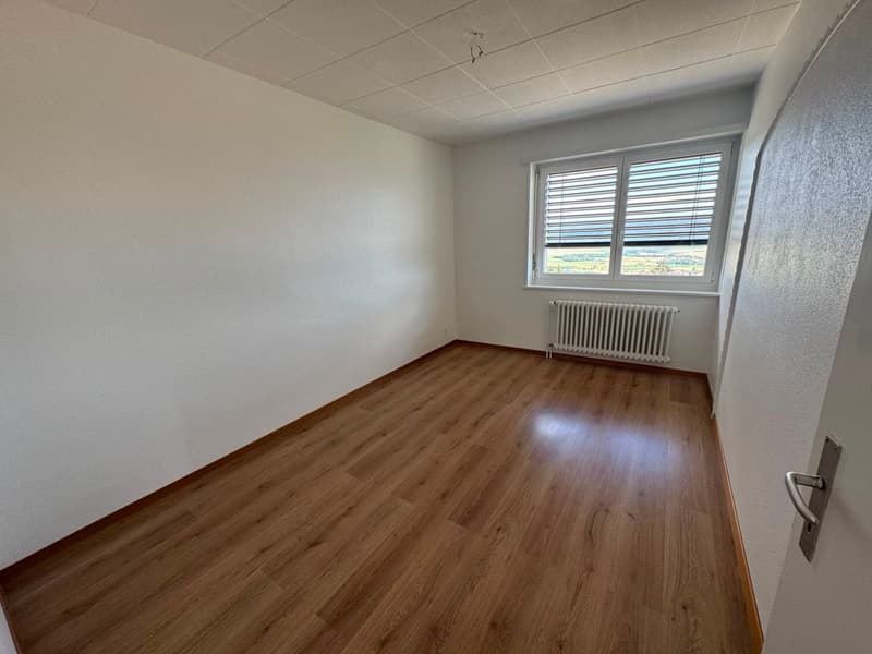 Lumineux appartement de 4.5 pièces à Les Hauts-Geneveys (3)