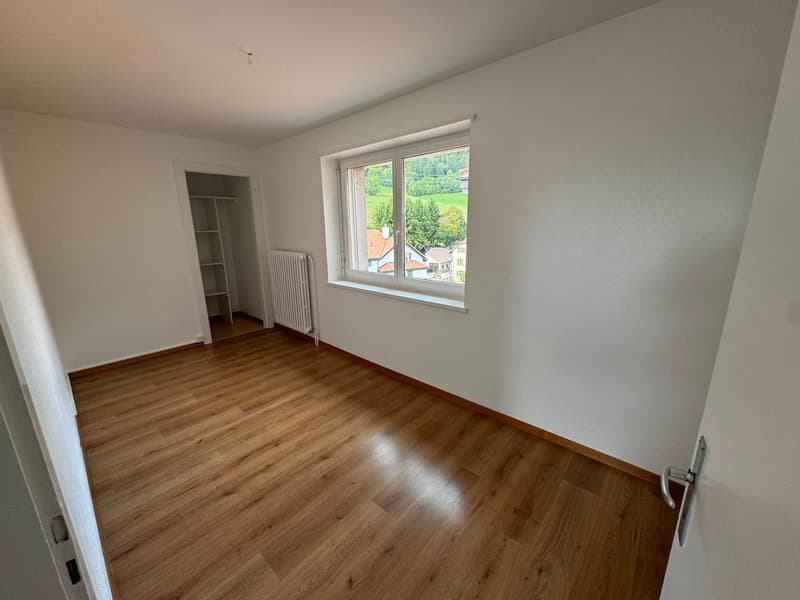 Lumineux appartement de 4.5 pièces à Les Hauts-Geneveys (6)