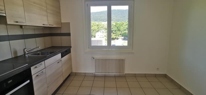 Appartement de 4 pièces, 78 m2, à Coffrane - Séjour
