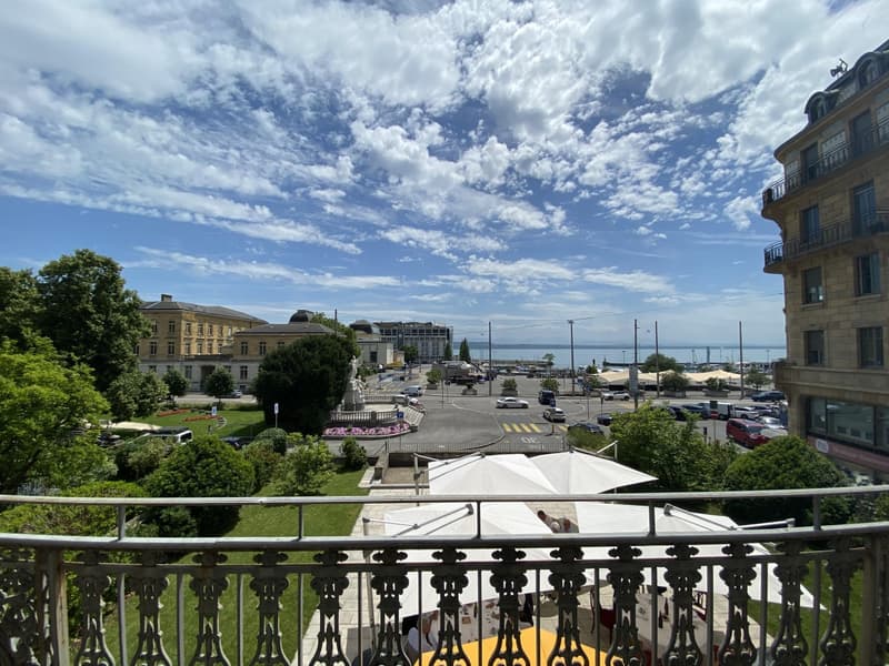 Local commercial de 5.5 pièces, 250 m2, à Neuchâtel - Vue
